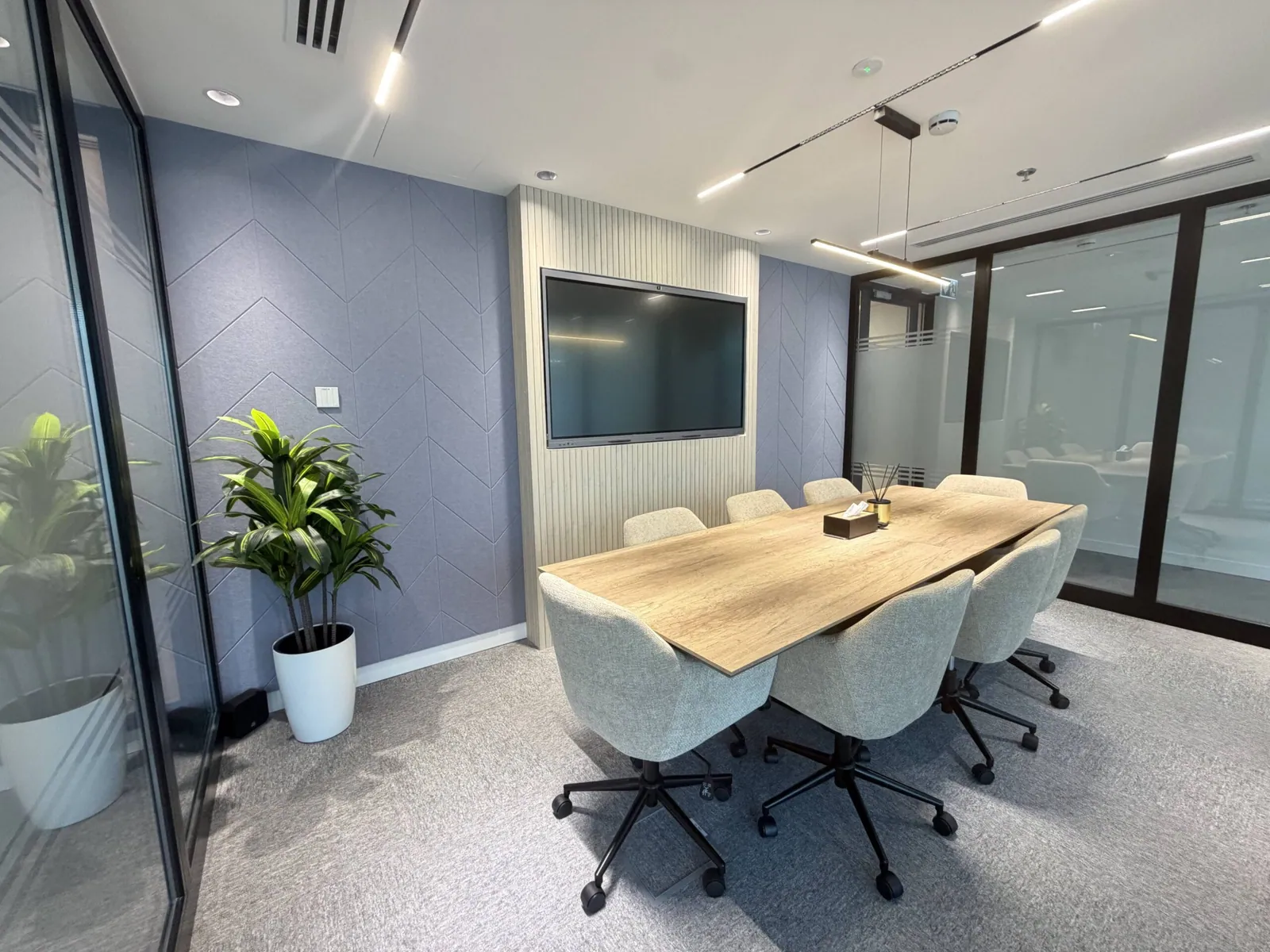 A modern meeting room at Privé Lounge — built for technology teams, product reviews and engineering standups